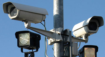  Wireless Extender und PoE-Lösungen von Black Box bieten eine zuverlässige Methode für den Anschluss von Sicherheits- und Überwachungs-Kameras sowie die Anbindungen von temporären und fernen Anlagen. 
